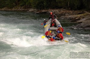 Rafting v Norsku na řece Sjoa - blbnutí