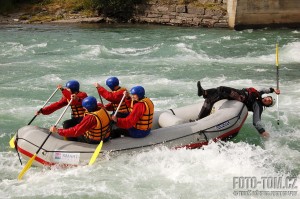 Rafting v Norsku - je to dřina, bavit lidi! ;)