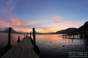 Jezero Atitlan, Panajachel, západ slunce